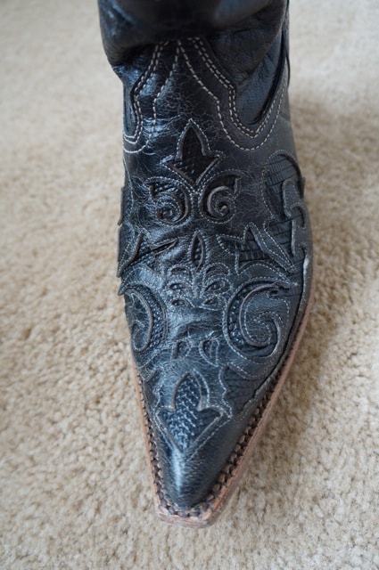 Country Outfitter cowboy boots