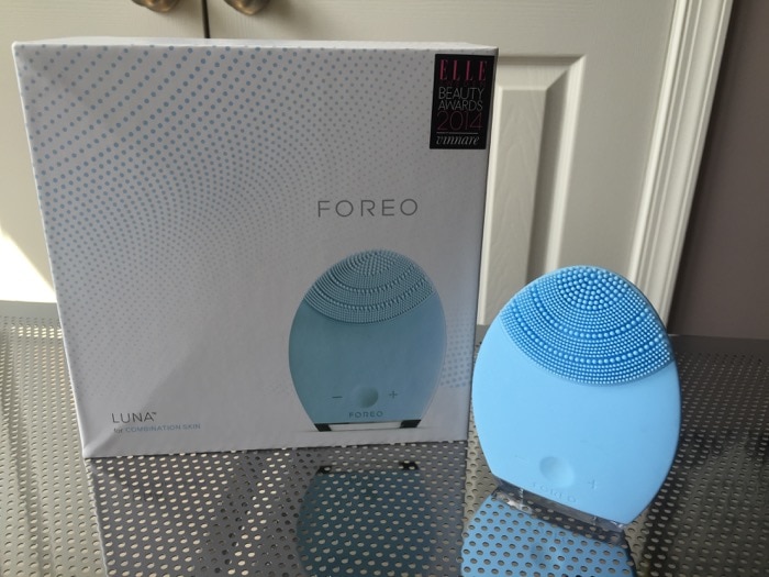 Foreo Luna for combination skin