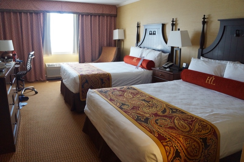 Guest room at Hershey Lodge