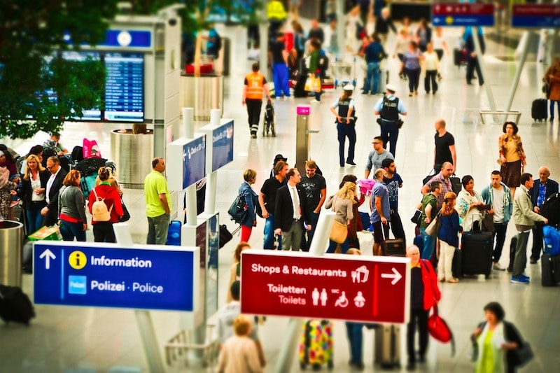 Airport-security-line