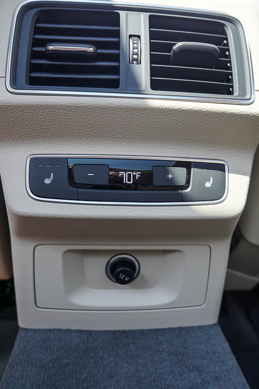 No frills backseat - Audi Q5