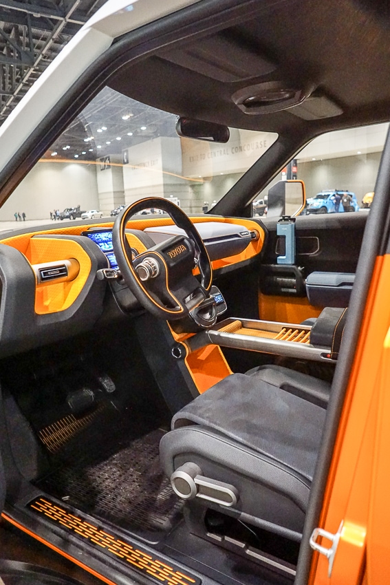 Auto Shows-Toyota FT-AC interior