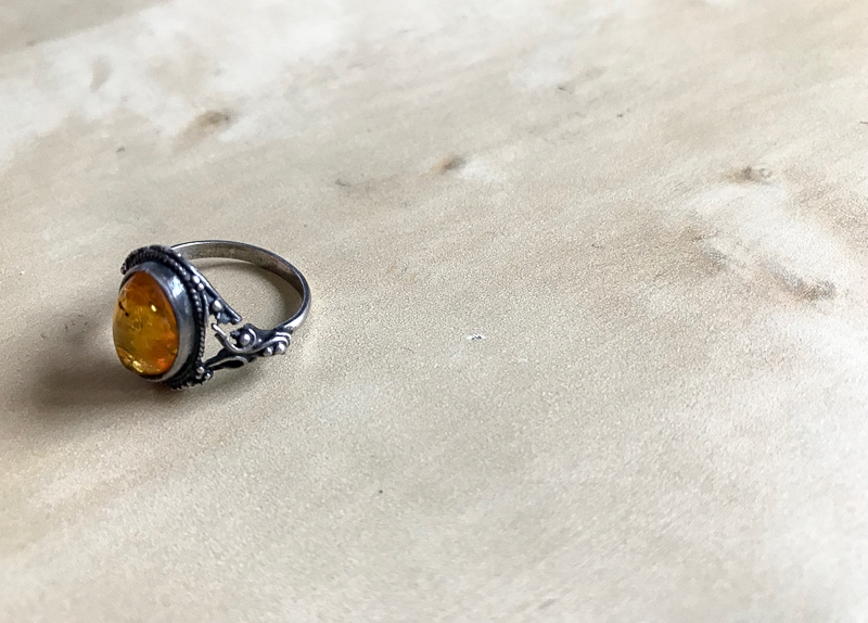 Balinese amber ring
