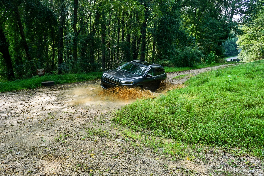 Jeep Cherokee in the mud