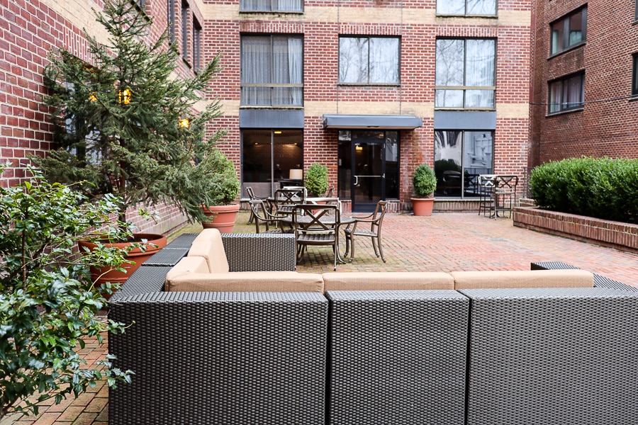 Georgetown Suites courtyard