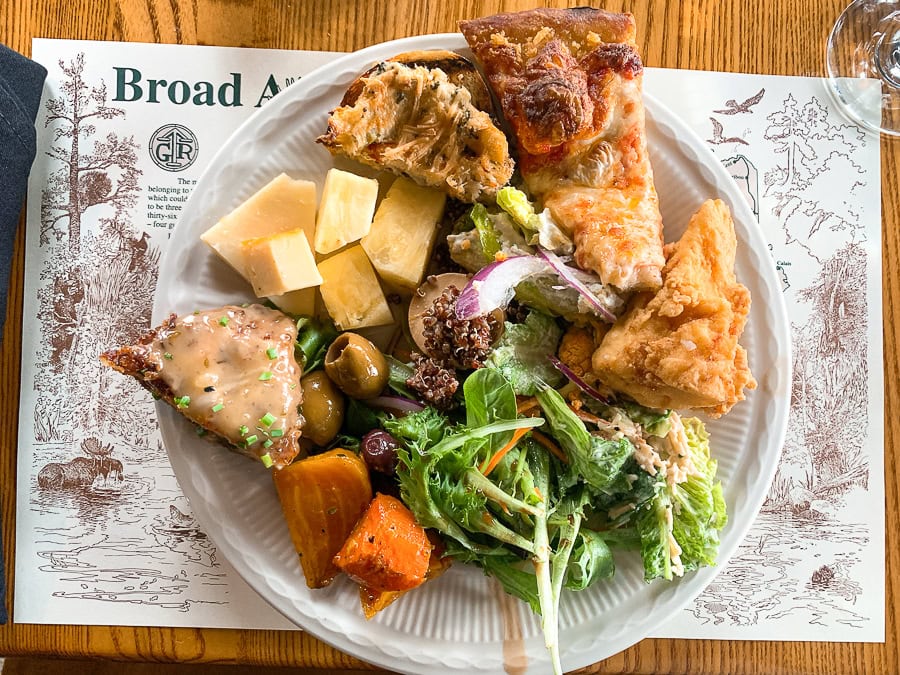 Broad Arrow Tavern lunch buffet