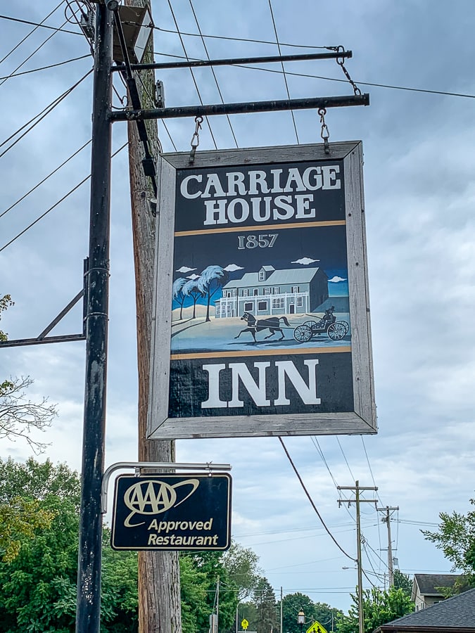 Carriage House Inn