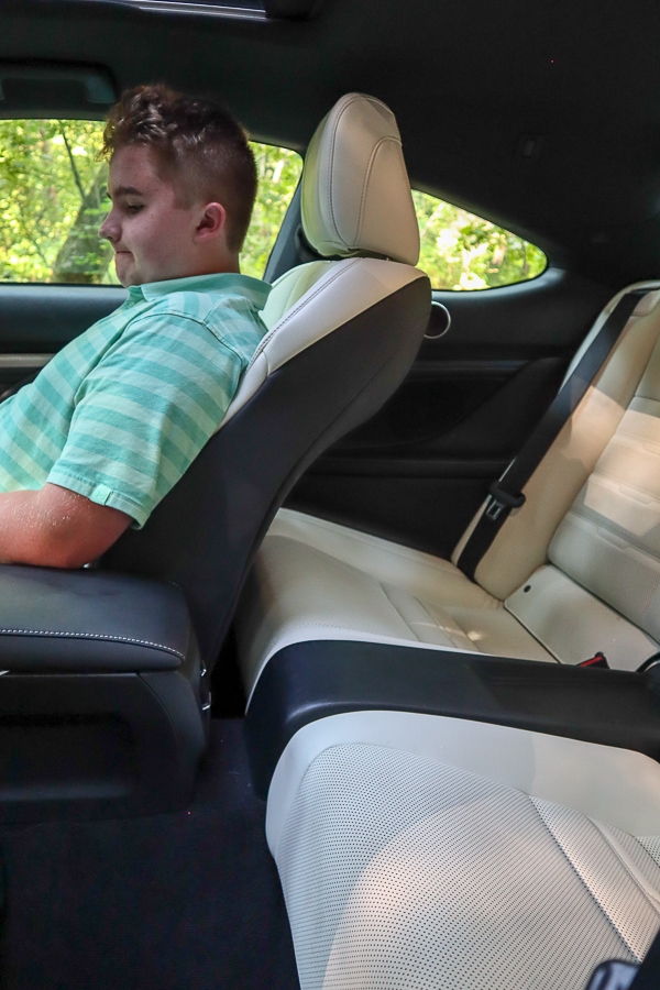 Lexus RC300 back seat