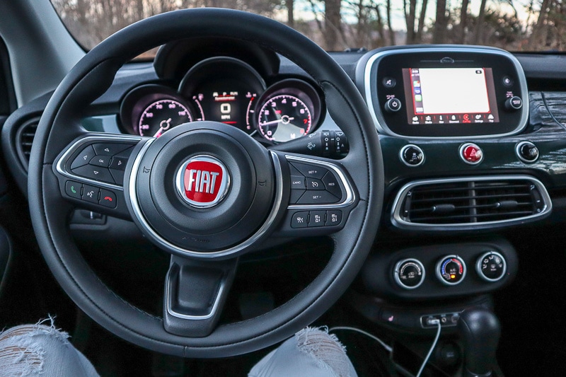 2019 Fiat 500X Trekking dashboard