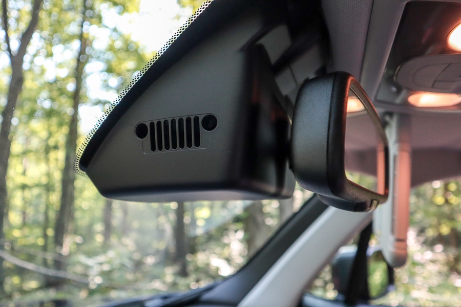 Jeep Renegade rearview mirror