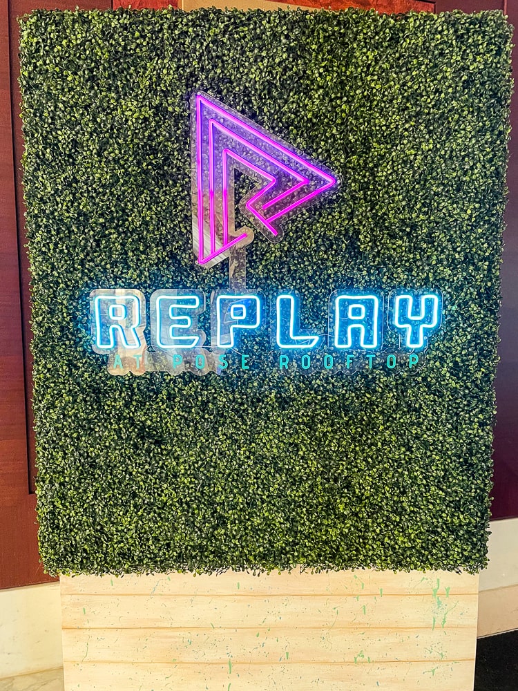Replay pop up lounge