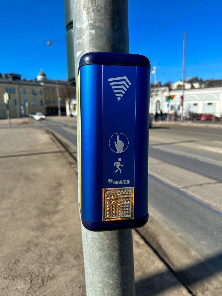 Pedestrian call button in Finland