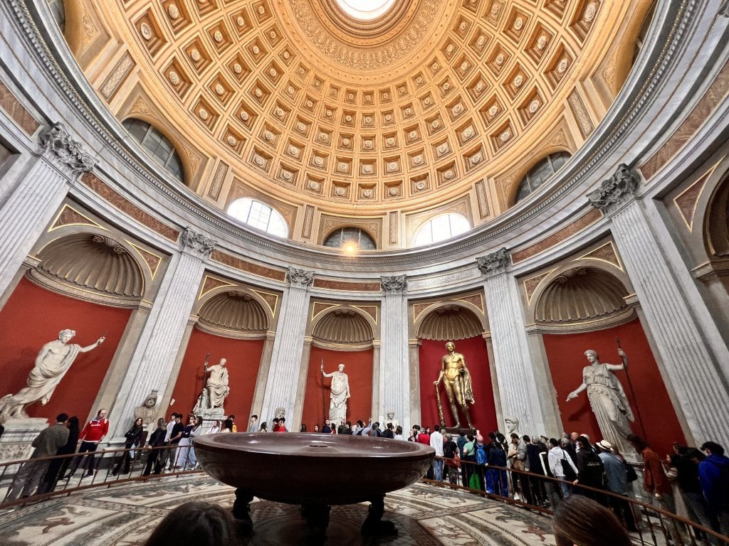 Dome inside the Vatican museum