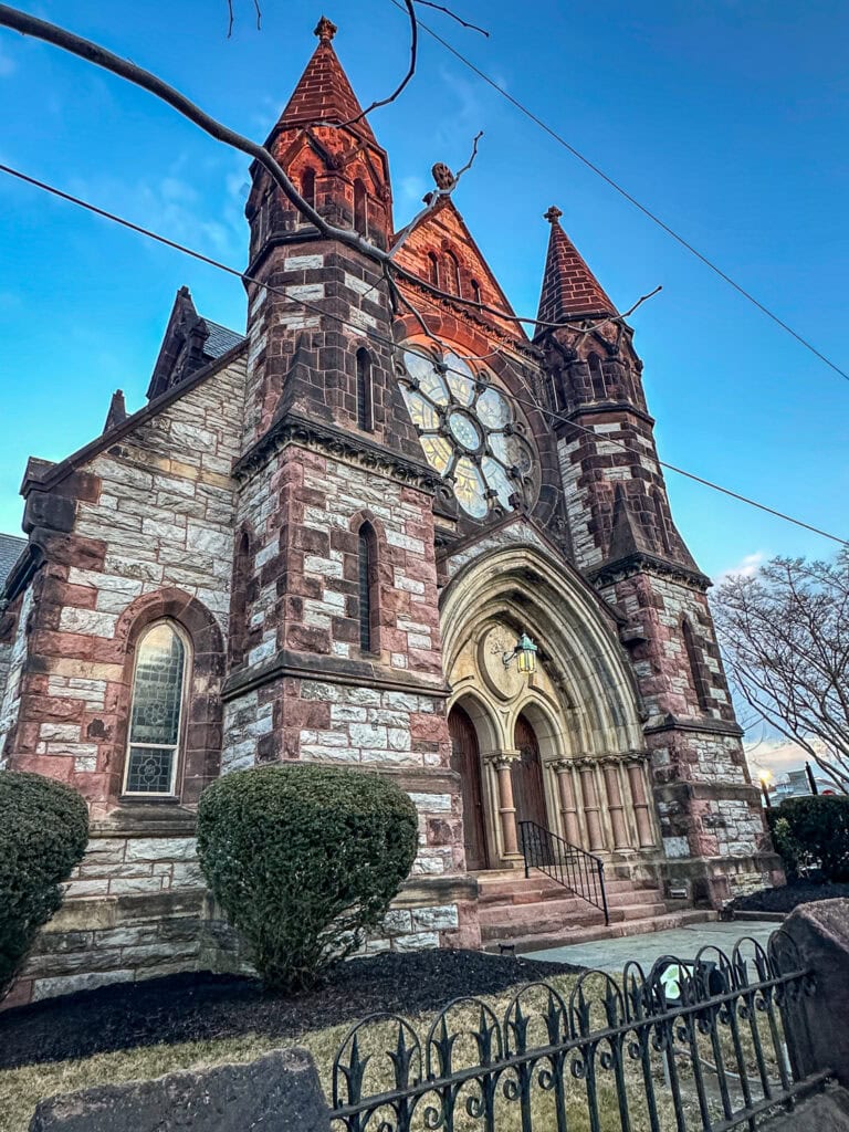 Architectural elements of St. Luke's Episcopal Church of Lebanon