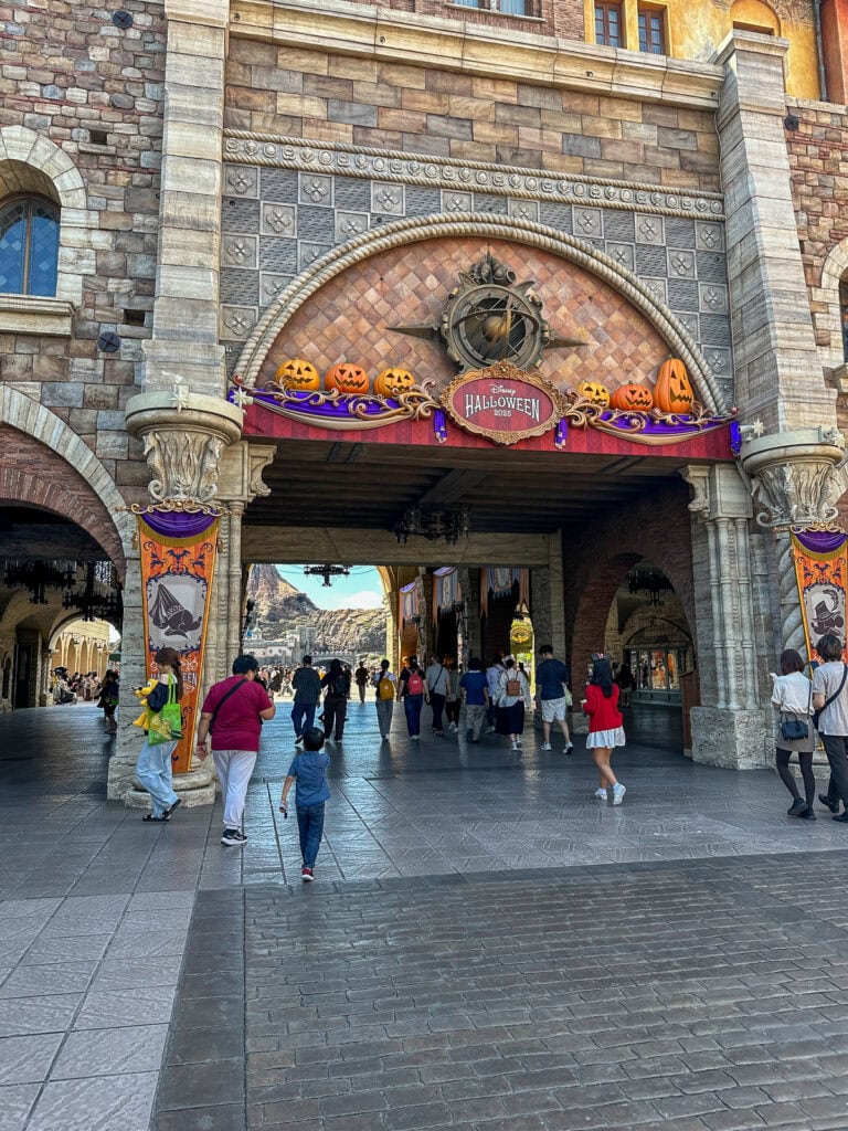 Halloween decorations at Tokyo DIsneySea
